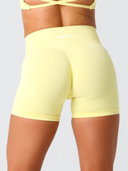 Shape Me Seamless Scrunch Shorts#colour_pina-colada