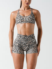 Base 4" Scrunch Shorts#colour_leopard-luxe